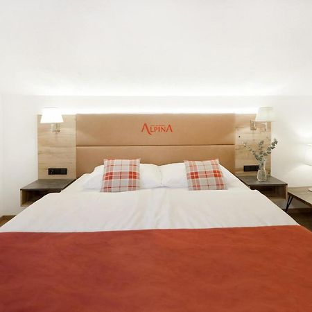 Hotel Alpina Superior Pettneu am Arlberg Exterior photo